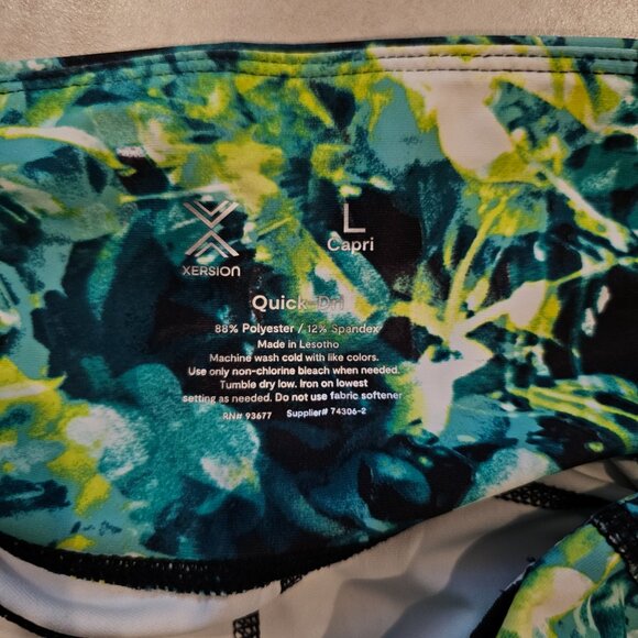 BRAND NEW Size L Xersion Quick-Dri Active Stretch Green Capri Legging - Picture 3 of 3